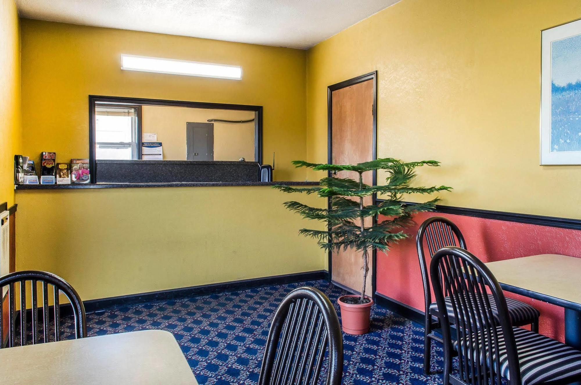 Relax Inn Lewisburg Extérieur photo
