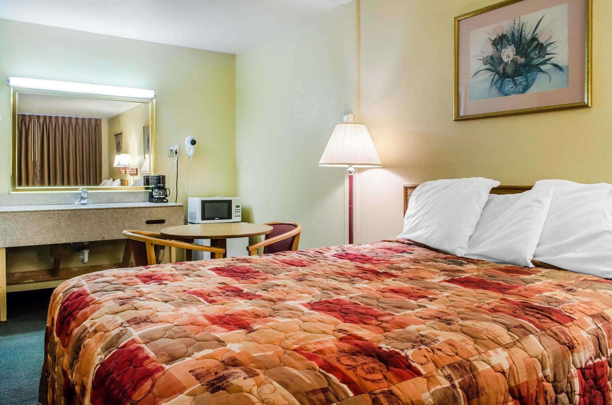 Relax Inn Lewisburg Extérieur photo